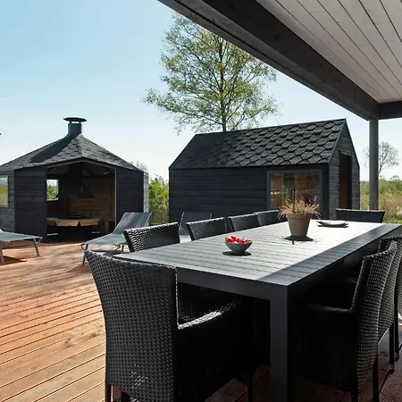 Prázdninový dům Lovely In With Wifi