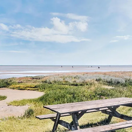 Prázdninový dům Lovely In With Wifi